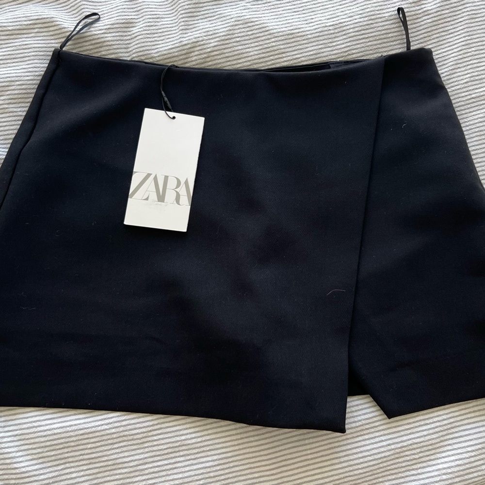 Zara Black Skort